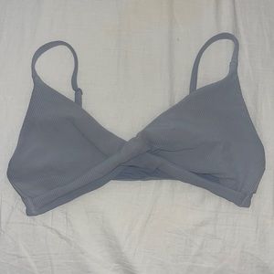 LULULEMON blue ribbed swim top size 8